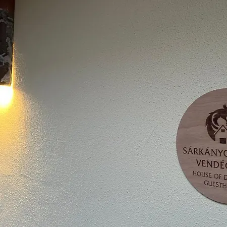 Sarkanyok Haza Vendeghaz - House Of Dragons Case de vacanță Raposka