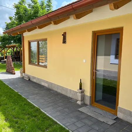 Сasa de vacaciones Sárkányok Háza Balaton - House Of Dragons With Jakuzzi